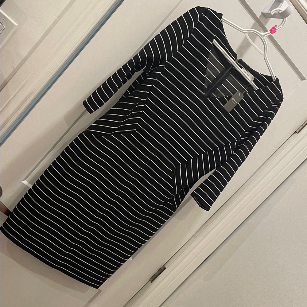 Reitmans Black and White Striped 3/4 Sleeve Dress